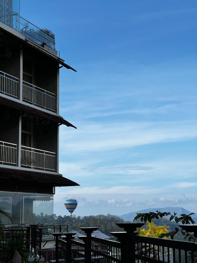 The Panoramic Getaway Otel Munnar Dış mekan fotoğraf The observation tower