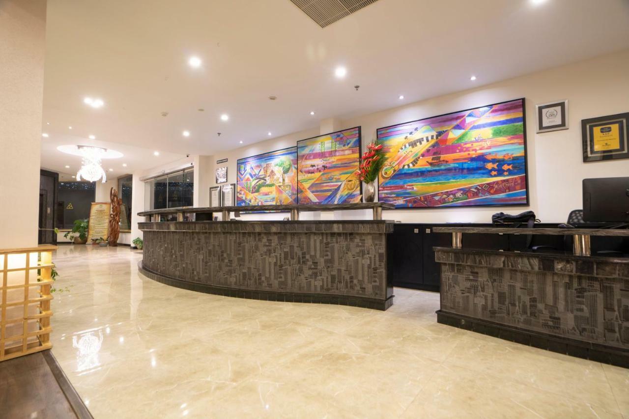 The Panoramic Getaway Otel Munnar Dış mekan fotoğraf Reception